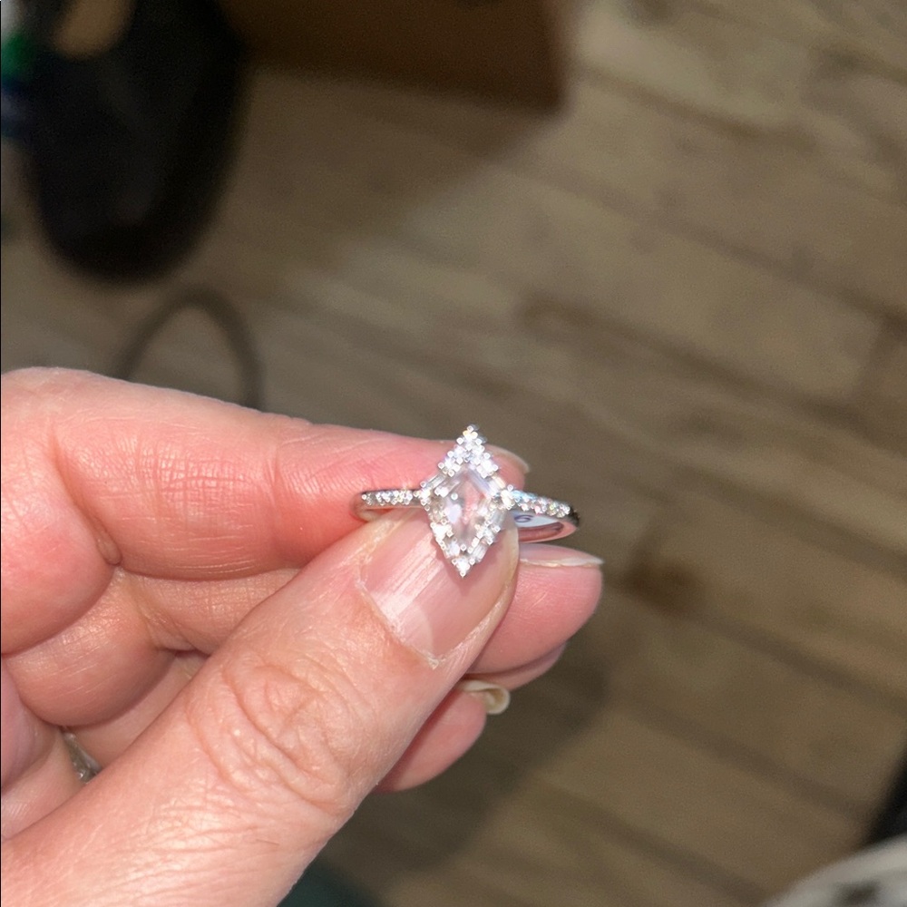 Bomb party Dreaming of jewels pink stone ring 9